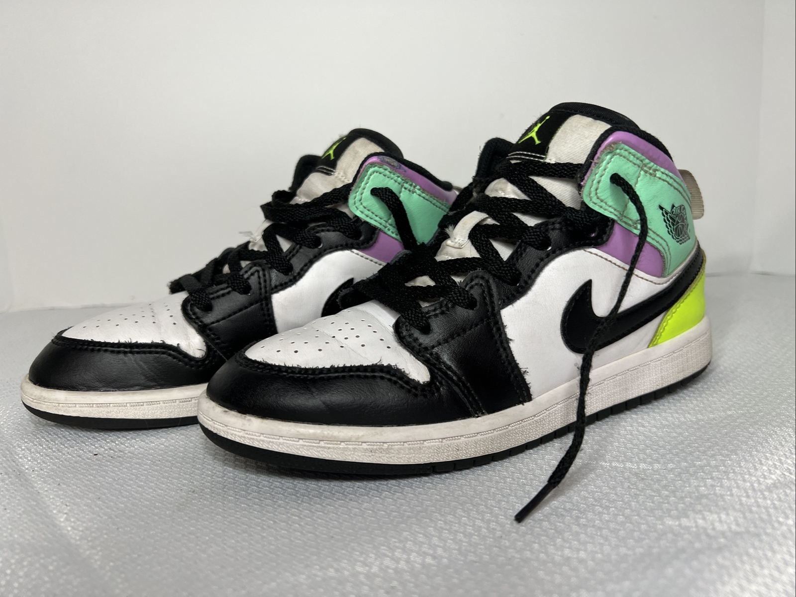 Nike Air Jordan 1 Mid PS Pastel Black 