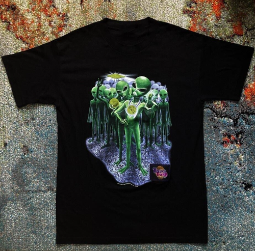 Vintage 1997 Touch Tone Aliens Black Tee T-Shirt Size S-XL Made In USA