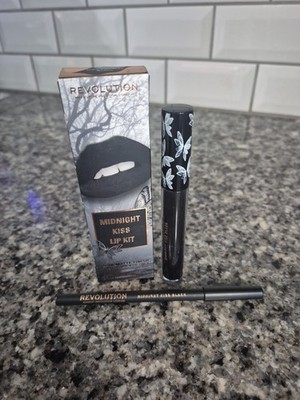 Makeup Revolution Midnight Kiss Lip Kit Goth Black Matte Lipstick Liner