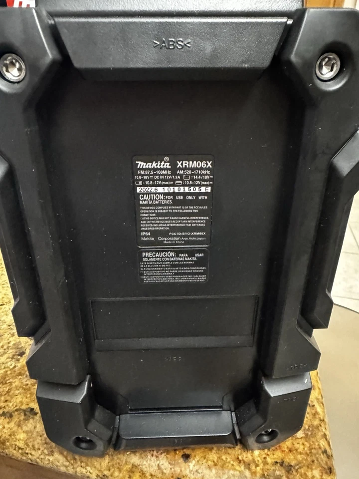 Altavoces de disparo lateral Makita 18 VLXT/12 V Max CxT Bluetooth sitio de trabajo nuevos OB Foto 3 de 4