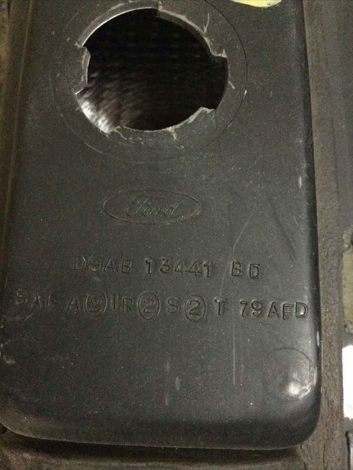 Luz trasera de pasajero Ford Country Squire Wagon LR RR 1979-1991 D9AB-13441-BD OEM Foto 4 de 4