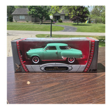 Road Signature 118 1950 Studebaker Champion Diecast Car Green