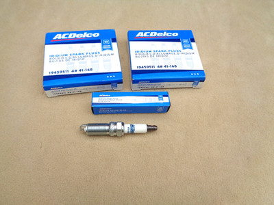 8 Zündkerzen Iridium 41-168 Corvette Camaro Charger Tahoe Escalade Dodge GMC