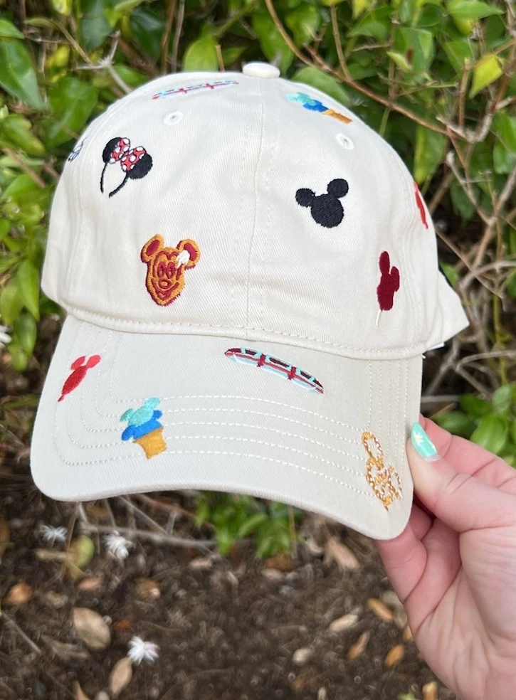 NEW🌟Disney Park 2026 WDW Snacks & Icons Monorail Mickey Waffle