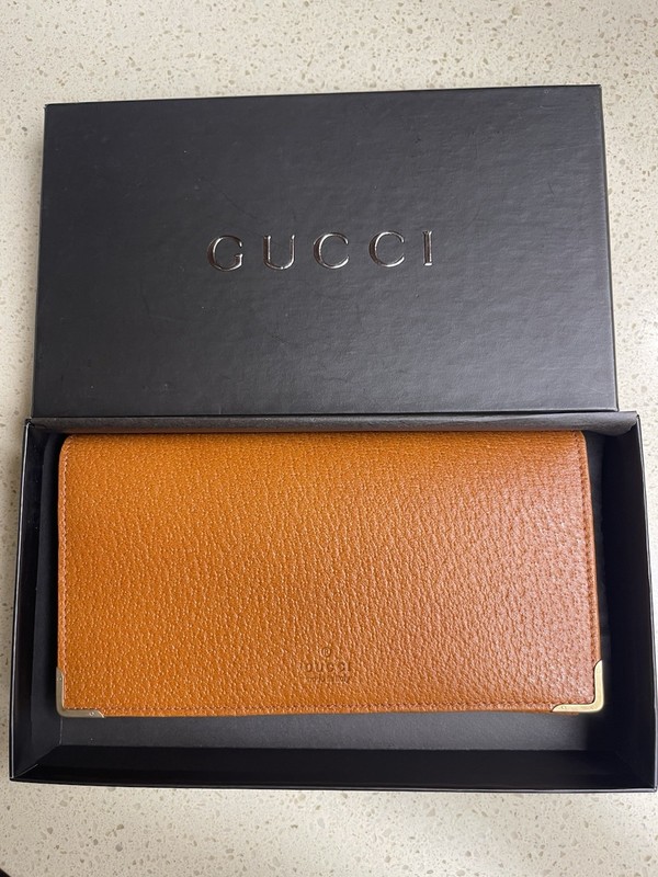Gucci Women's Wallet Made in Italy, Brand New , 100 % Authentic,