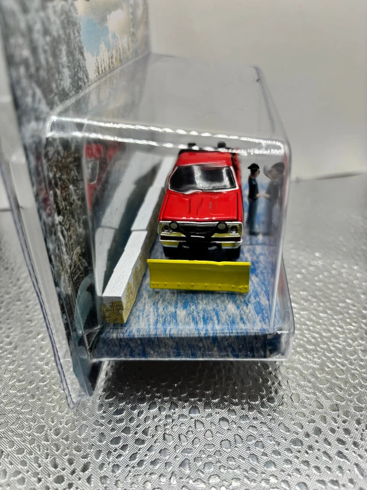 M2 Machines  (Sno-Fiter )-  "1974 Dodge W200 Power Wagon" - Image 3 of 4