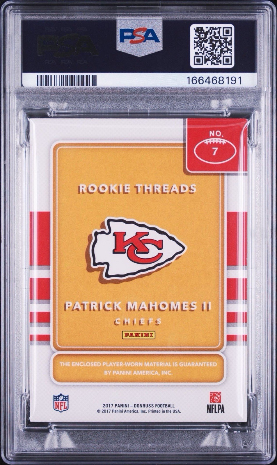 Panini 2017 Donruss Patrick Mahomes II Chiefs Rookie Threads Blue #7 PSA 8 view 2