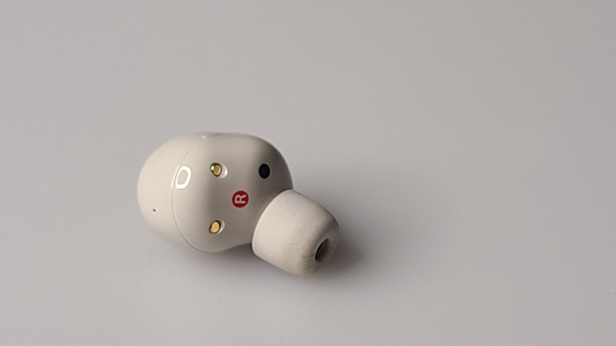 SONY WF-1000XM5 only Earbud Silver For Parts for sale online SONY WF-1000XM5 only Earbud Silver For Parts for sale online