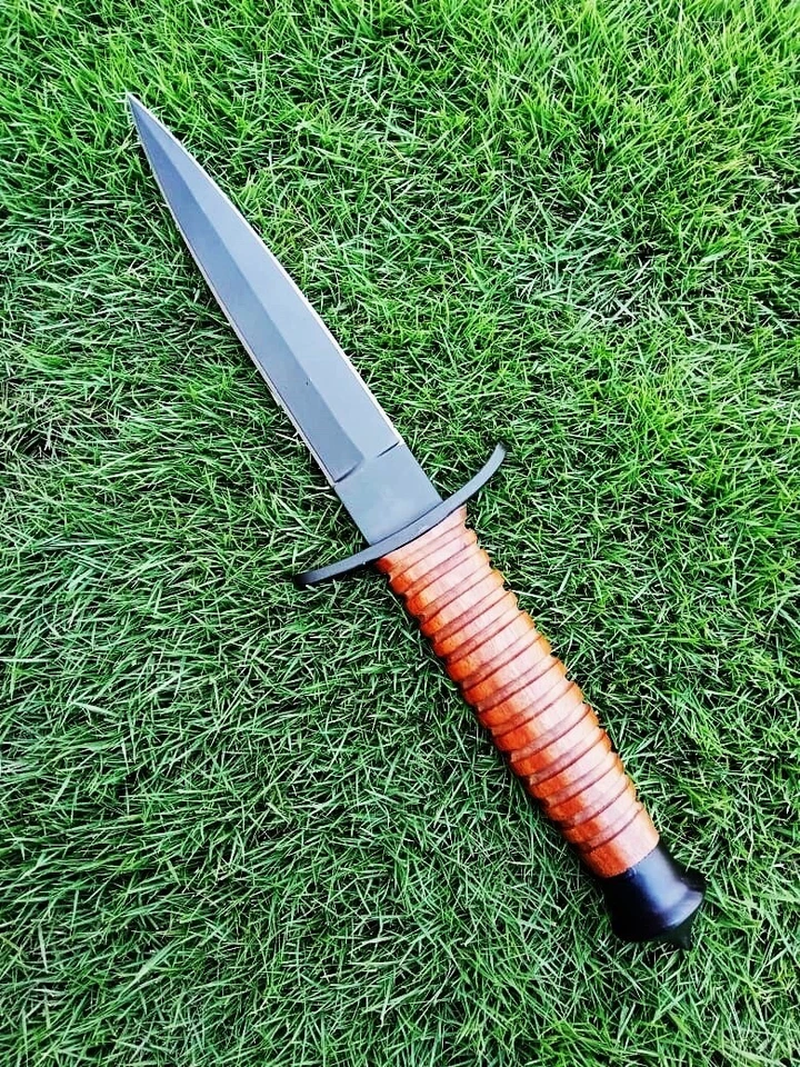 Funda de cuchillo de aguja de cuero apilado militar vintage de doble filo V42 Foto 3 de 4