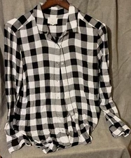 Caslon Black and White Buffalo Plaid Button Up Shirt