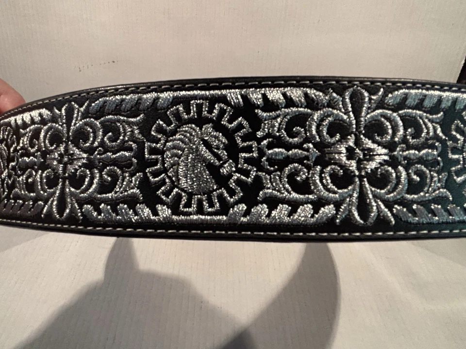 LEATHER BELT MEN'S HORSE EMBROIDERED Silk Thread Silver Black VTG Unique WESTERN - Image 3 of 4