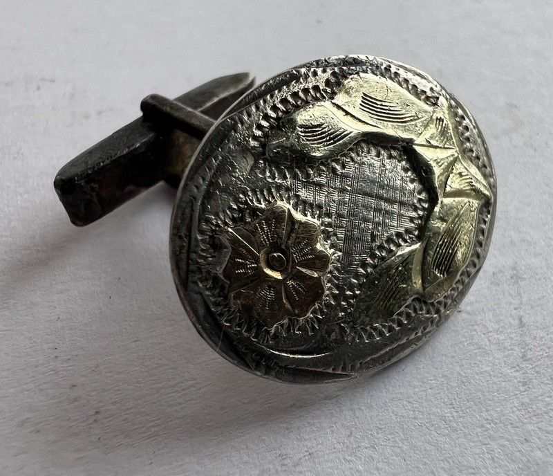 Attn. Jewelry Makers Antique Sterling And 18k Gold Insert Cuff Link 3/4” Long