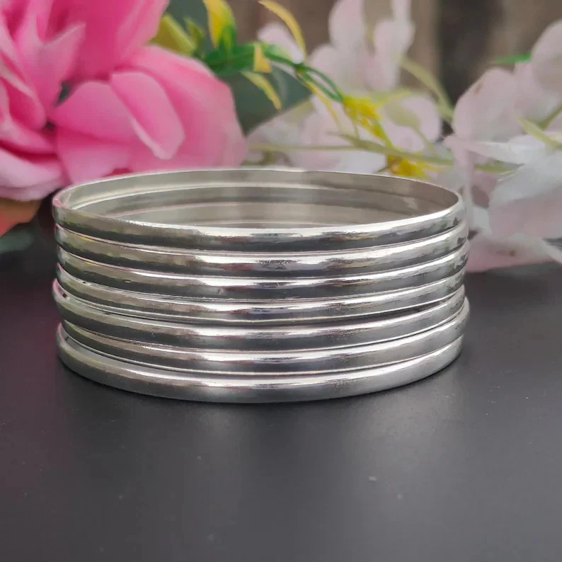 Hammered Set of 7 925 Sterling Silver Bangles Beautiful Stacking Bracelet RR13 - Image 2 of 4