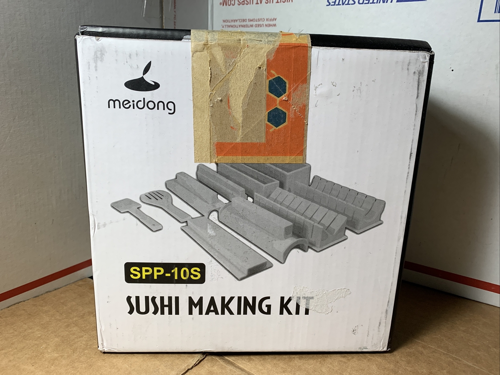 MEIDONG 10-Piece Sushi Making Kit with Rice Roller Seaweed and DIY Maki Tools  