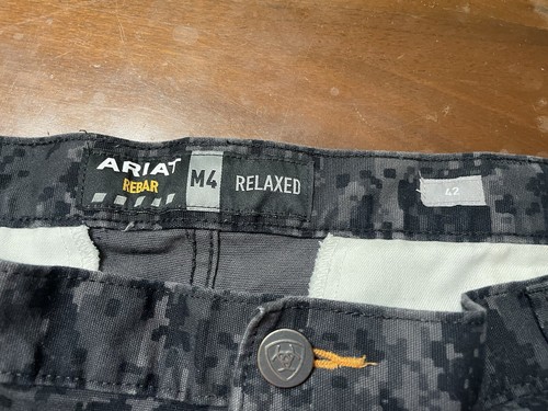 Ariat Rebar Mens Black Camo M4 Relaxed Cargo Shorts! 42x12 - Picture 5 of 5