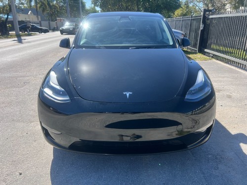 2023 Tesla Model Y - Picture 3 of 31