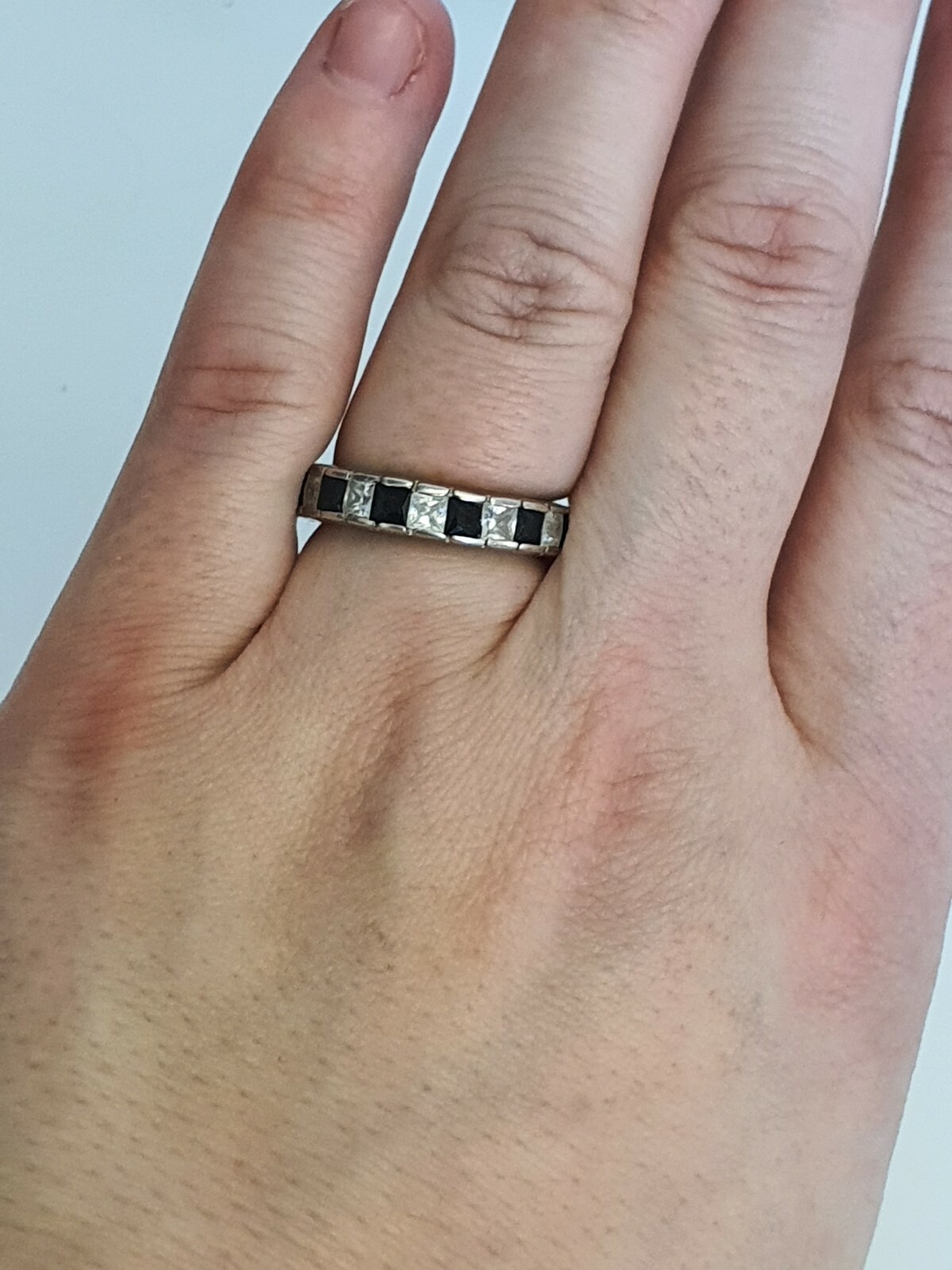 Photo 2 of Ladies Sterling Silver Ring with Black And Clear Crystal Size O (R118)