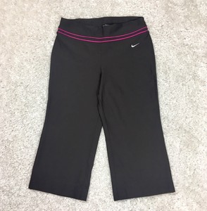 nike yoga capris