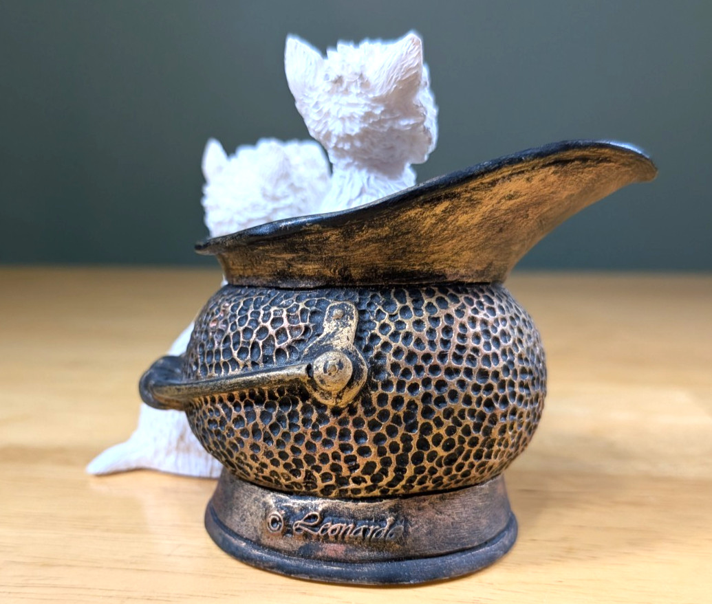 Scottie Dog Figurine - The Leonardo Collection "Hide and Seek" from 1999