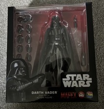 Medicom Mafex Star Wars Darth Vader Rogue One Ver. Action Figure No. 045 - NIB