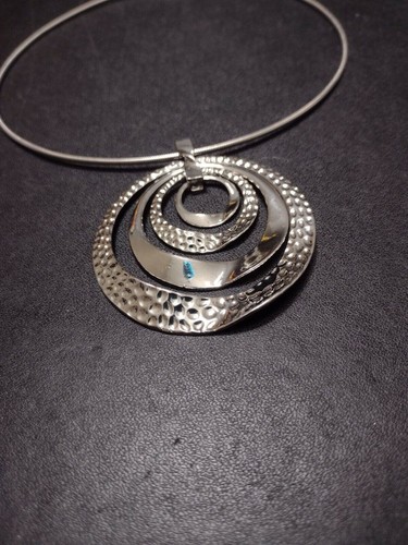 Erica Lyons silver tone necklace