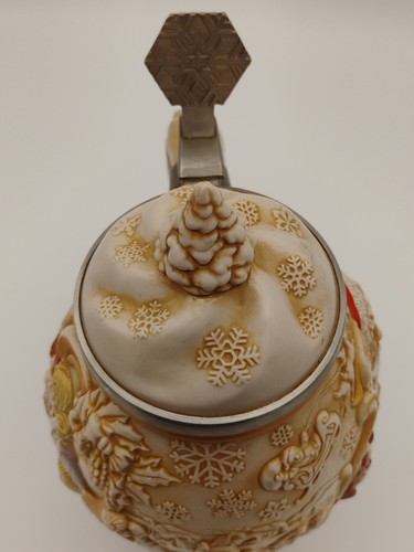 Vintage 1994 Avon Father Christmas Lidded Beer Stein 53132 - Picture 11 of 16