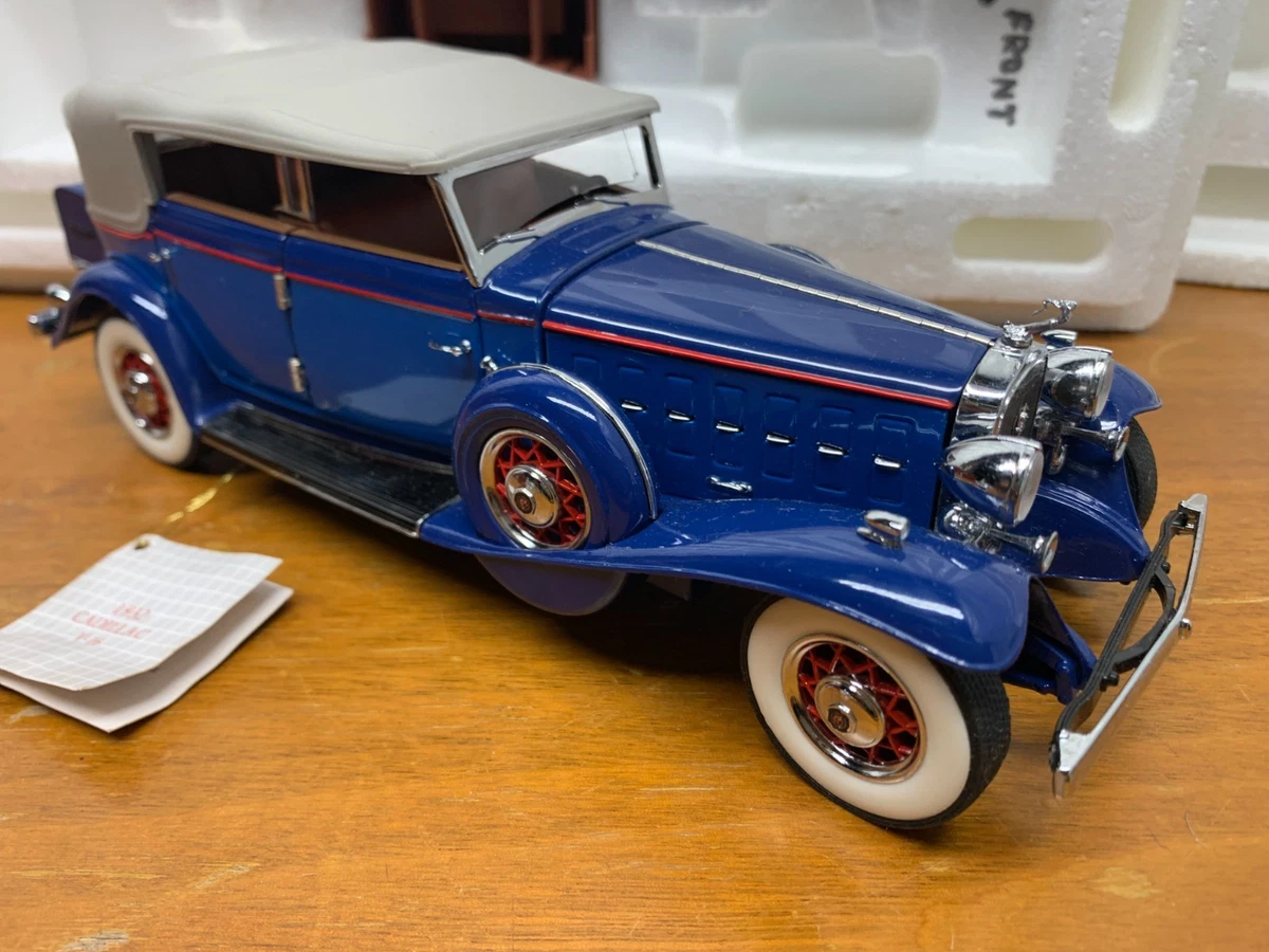 Cadillac 1932 Vehicle Year Vintage Manufacture Diecast Cars