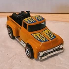 Vintage Hot Wheels Blackwall 1977 56 Hi Tail Hauler Orange Truck w/Motorcycles