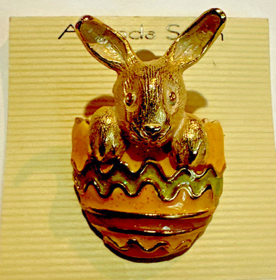 Spring Bunny In Egg Brooch Gold Tone Amanda Smith