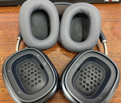 Apple AirPods Max Headphones (USB-C) - Midnight Black Excellent