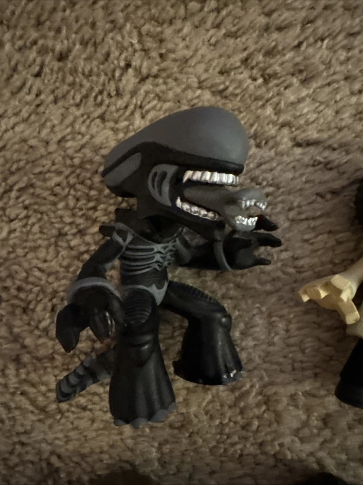 Funko Mystery Mini Horror Series 1 y 2 Lote de 10 Freddy Krueger Leatherface It Foto 2 de 4