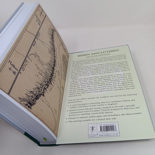 The Hobbit by J. R. R. Tolkien Hardcover With Slipcase 2004 - Foto 18 di 19