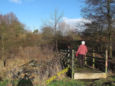 Photo 6x4 Old and new footbridges Alsager The wooden bridge across a broo c2014