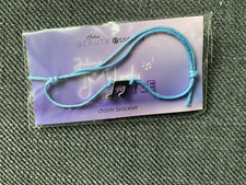 Armbändchen von Julia Beautx by essence Neu!