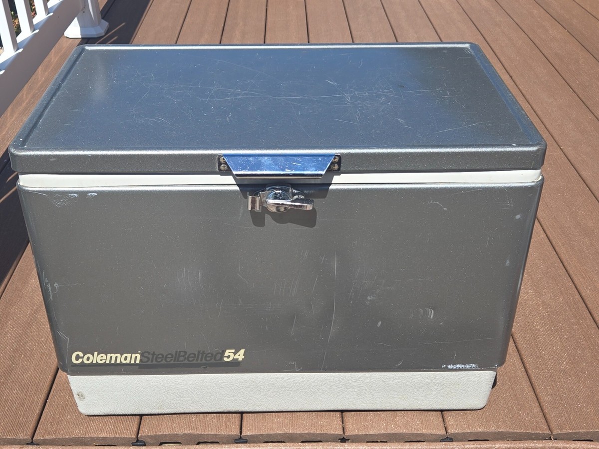Coleman メタルケース クラシック 中古 アルミファンネルつき COLEMAN Vintage 1980's Steel Belted 54 QT Cooler-Gray | eBay