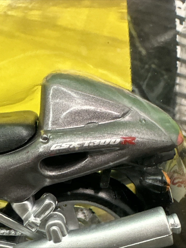 Ruedas Maisto Adventure 2011 Suzuki GSX 1300R escala 1:18 nuevas selladas fundidas a presión 🏍️ Foto 4 de 4