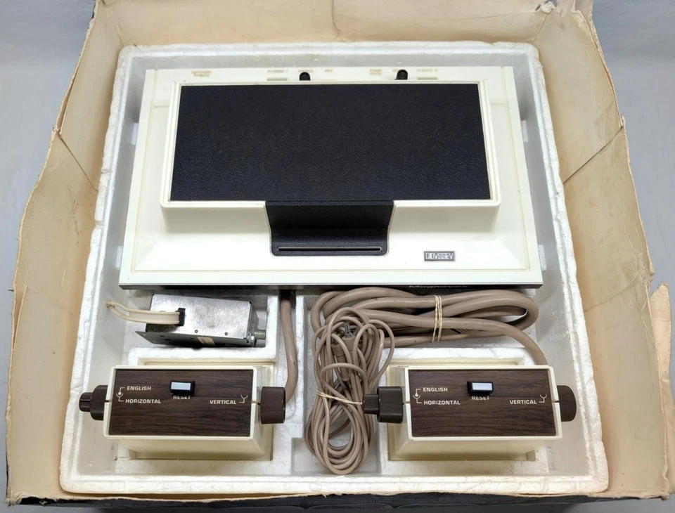 Consola Magnavox Odyssey 1972 vintage ITL200-BK12 con caja y superposiciones - sin probar Foto 2 de 4