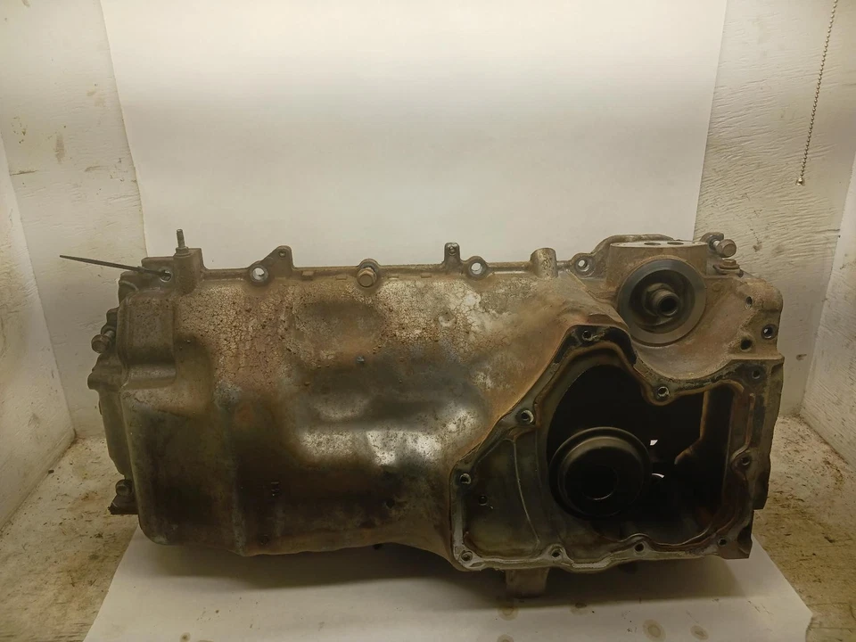 '16-'19 GMC SIERRA 1500 upper Oil Pan 5.3L OEM 6 Month Warranty! - Image 3 of 3