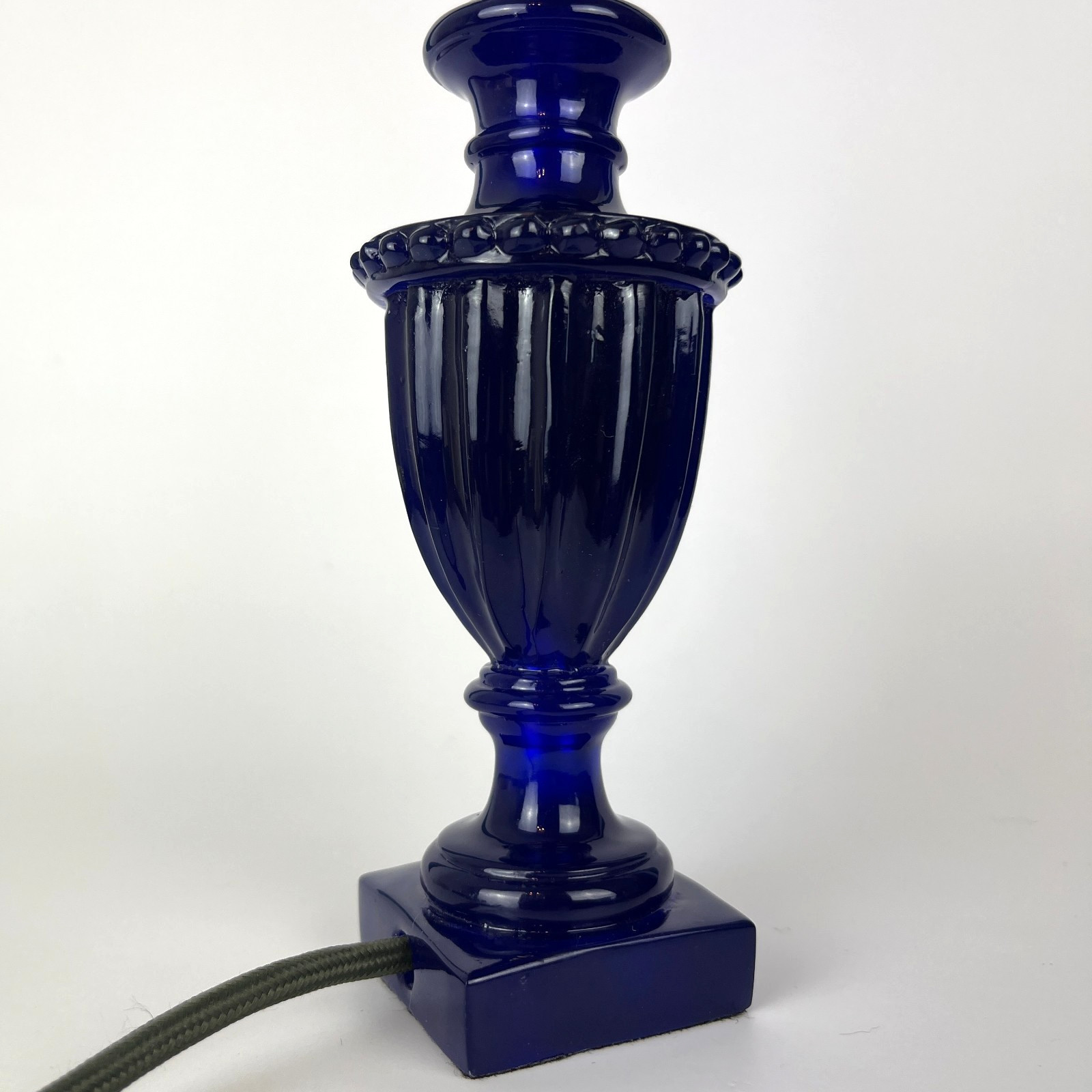 Vintage Cobalt Blue Urn Table Lamp Classical Style Resin Lamp 25cm image 7