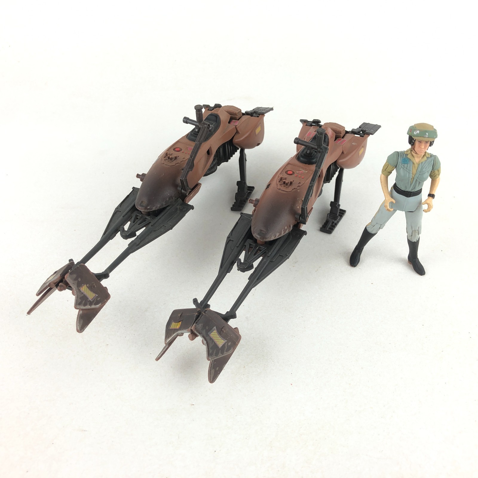 Tonka Star Wars 1995 Speeder Bikes & Leia Action Figure LOT for Parts or Repair