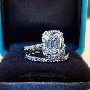 2.8 Carat Emerald Cut Diamond on Sale 