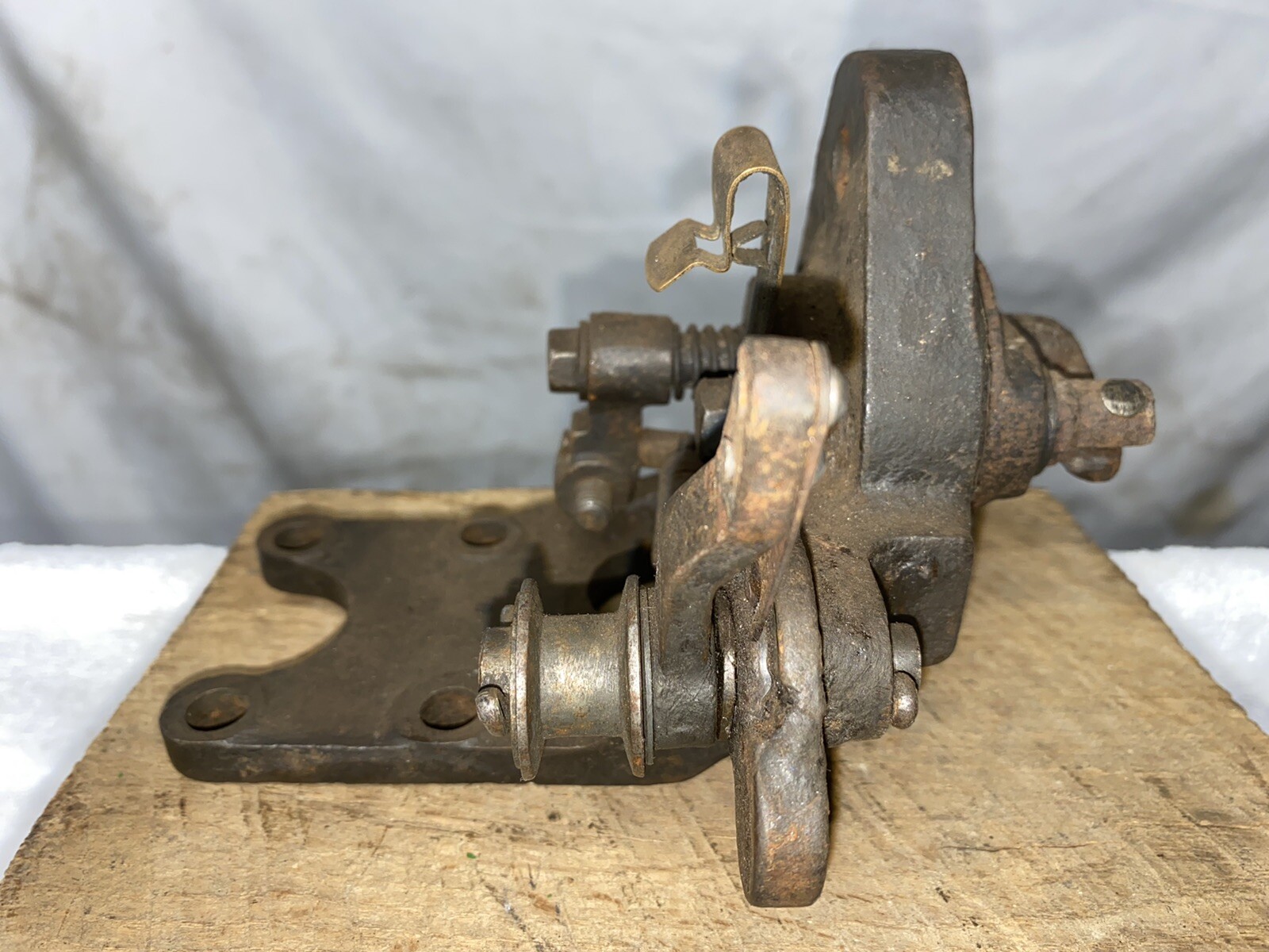 303M9 ster Igniter Bracket 1 1/2 Field Brundage Hit Miss Gas