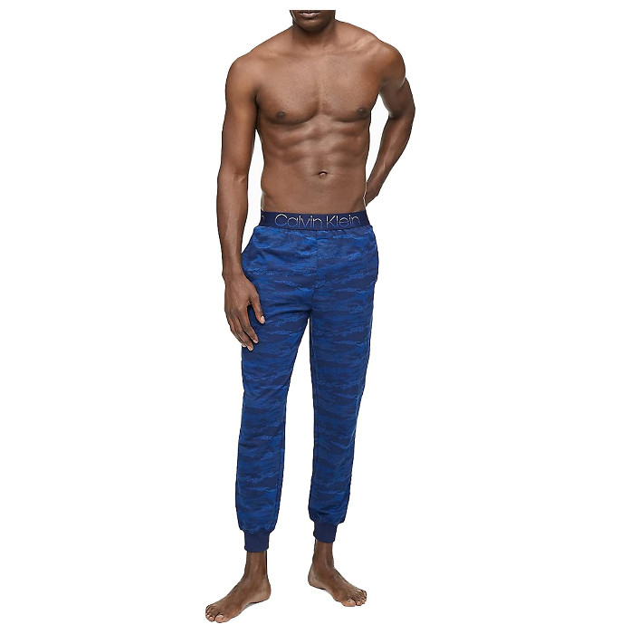 Джоггеры Calvin Klein в темно-синем камуфляже с логотипом Chill Размер M 9990₽