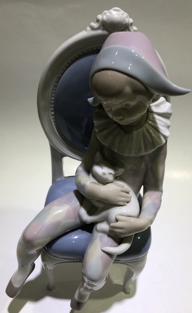 【新品】LLADRO リトル・バイオレット リトル・バイオレット | リヤドロ公式オンライン