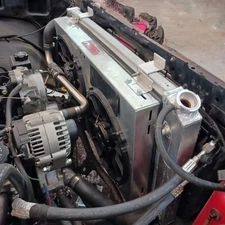 4 Row Radiator With 2Fan Fit 73-87 Chevy C/K C10 C20 K10 K20 GMC C/K1500 2500 V8