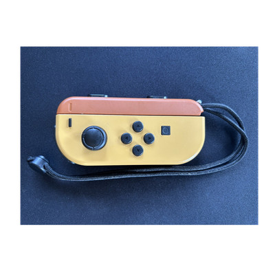 Original Nintendo Switch Joy-Con (Links) - Pokémon Let s Go, Pikachu! Edition