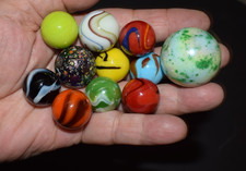 Beautiful Lot of 11 VACOR Mixed Colored Swirl marbles .875" 22mm 1.350"