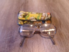 VINTAGE PLASTIC UNVIS WILD ROSE EYEGLASS FRAMES WITH FLORAL CASE