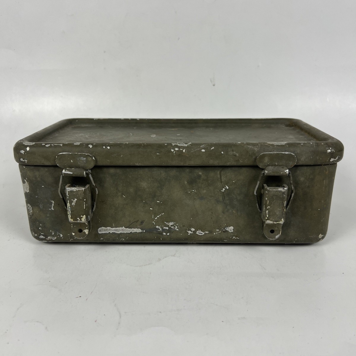 US Military WW II First Aid Kit Metal Box General Purpose Army 9