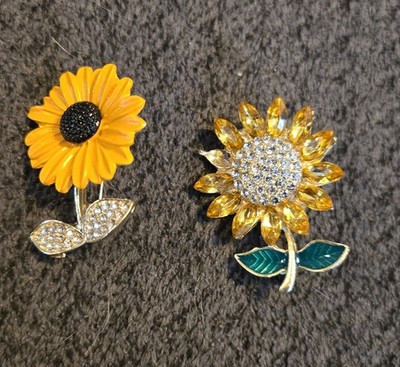 Lot Of 2 Sunflower Brooches In Excellent Wearable Condition